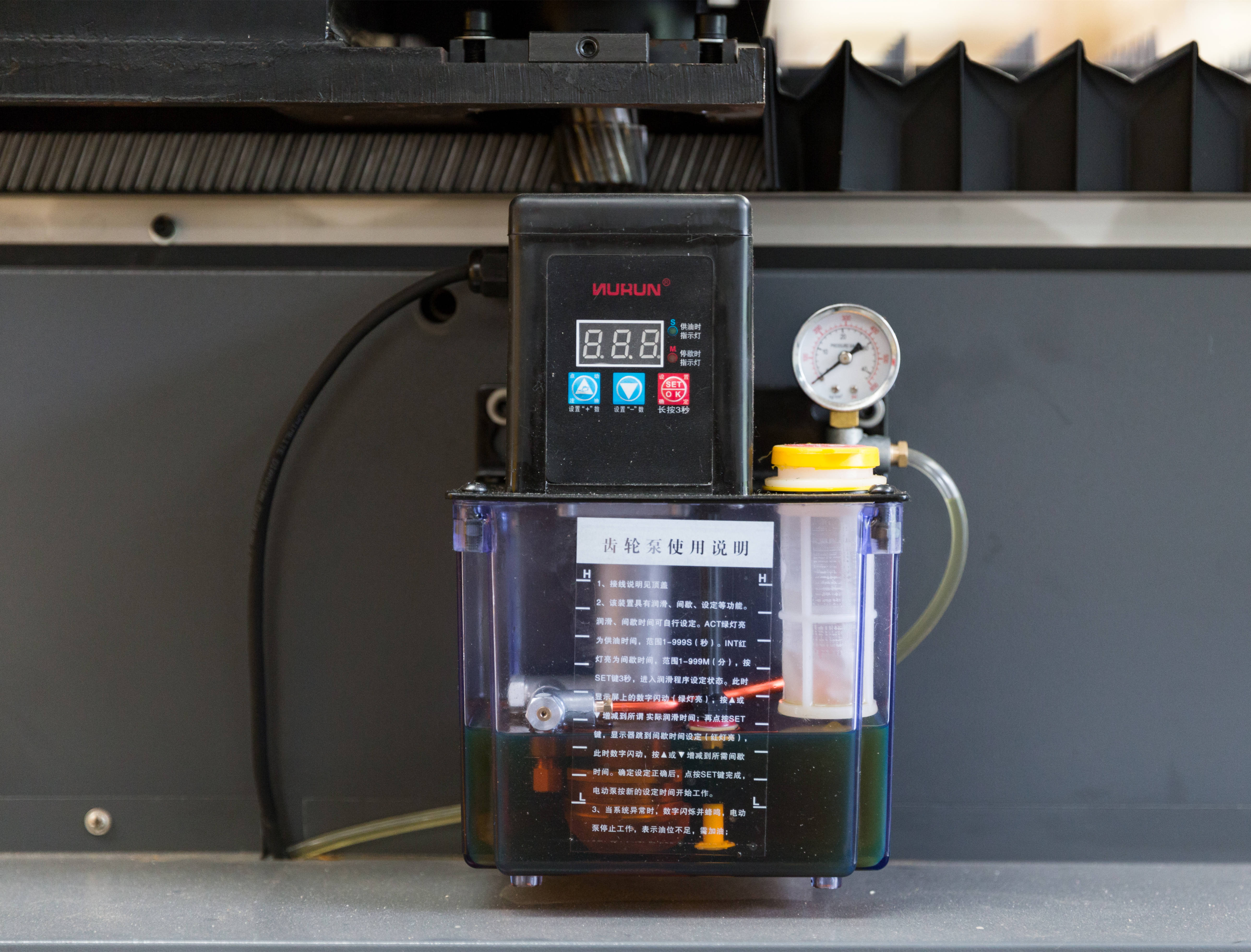 Tube Pipe sheet metal 1000W laser cutting 10mm iron