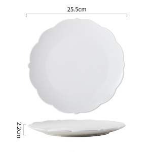 จานขอบสีทองเซรามิกขนาด8นิ้ว10นิ้ว12นิ้วจานสีทองลายดอกบ๊วยขอบสีโรสโกลด์ที่ชาร์จดอกไม้สีขาวเป็นมิตรกับสิ่งแวดล้อม - Product Image 3