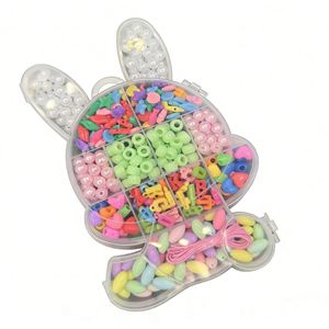 Set de Manualidades con Forma de Conejo para Niños, Kit de Fabricación de Joyas con Cuentas de Perlas y Letras Acrílicas en Caja de Conejo - Product Image 4
