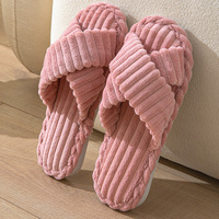Zapatillas de felpa cálidas con punta abierta al por mayor, zapatos de suelo plano de suela blanda de Color sólido, Zapatillas de casa acogedoras de invierno para mujer