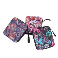 Kit de couture transfrontalier en tissu imprimé coloré avec fil, mini pochette de couture zippée colorée, fournitures de couture à la main, style européen
