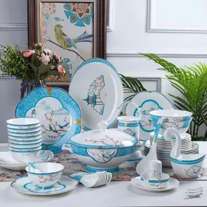 높은 품질 Fashional 럭셔리 로얄 Chinaware 세라믹 식탁 플레이트 디너 세트 호텔