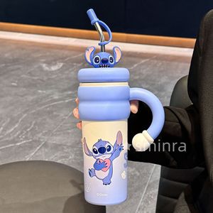Vaso Térmico Mickey Stitch de 850ml, <span class=keywords><strong>Taza</strong></span> de Café Helado de Gran Capacidad, <span class=keywords><strong>Taza</strong></span> de Acero Inoxidable de Doble Pared con Asa y Pajita - Product Image 3
