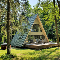 Chine Maison triangulaire modulaire préfabriquée de luxe au design moderne Maisons tangulaires préfabriquées à cadre pour le salon