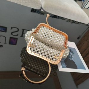 Sacs de soirée pour femmes de luxe faits à la main <span class=keywords><strong>Pochette</strong></span> en perles avec chaîne métallique Porte-monnaie blanc pour fête et <span class=keywords><strong>mariage</strong></span> - Product Image 5