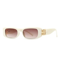 2023 Lunettes de soleil carrées étroites de créateur à la mode-Personnalisables Petites lunettes de soleil rectangulaires rétro pour femmes en gros