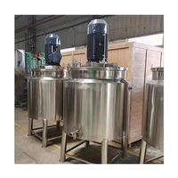 Cuve de mélange en acier inoxydable avec agitateur et pompe pour la transformation de boissons, produits laitiers et produits chimiques