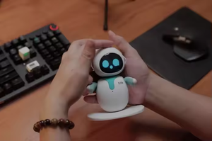 Robot interactif <span class=keywords><strong>Eilik</strong></span> Emo bleu, un compagnon intelligent et mignon, jouet compagnon pour animaux de compagnie, jouet d'accompagnement très prisé - Product Image 6