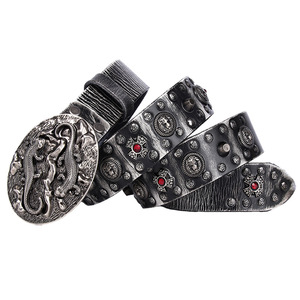 Venta al por mayor 3,8 cm 1,5 "ancho losa occidental 3D Animal cabeza de toro pared <span class=keywords><strong>Gecco</strong></span> Gecko hebilla tachonado cuero italiano genuino cinturones Punk - Product Image 2