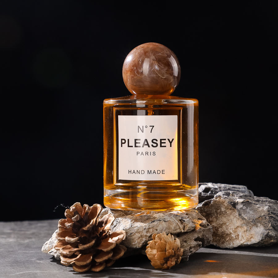 Custom Made Luxury 100ml Round Glass Pump Sprayer Perfume Bottles