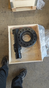 ソーラートラッカードライブSE9ソーラートラッカーススレッドドライブ油圧式スイングモーター付きソーラーパワーシステム - Product Image 2