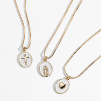 Chaînes en laiton plaqué or lourd en gros, médaille ovale Vierge Marie de Guadalupe en résine incrustée, hypoallergénique, cadeau catholique