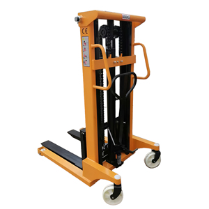 Apilador Manual Yuande de 2T/3T con Marco de <span class=keywords><strong>Doble</strong></span> Puerta en Forma de C, Mástil de Dos Etapas, Neumáticos Sólidos/de Poliuretano, Tracción Trasera, 685 mm - Product Image 1