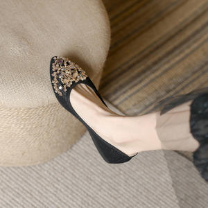 Taglia 31-45 <span class=keywords><strong>ballerine</strong></span> da donna <span class=keywords><strong>con</strong></span> <span class=keywords><strong>suola</strong></span> morbida <span class=keywords><strong>con</strong></span> paillettes a punta di punta gioielli <span class=keywords><strong>con</strong></span> strass scarpe basse scarpe da donna - Product Image 6