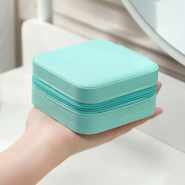 Low Moq Custom Logo Wholesale Luxury Pu Leather Jewelry Box Organize Case Leather Mini Travel Jewelry Boxes