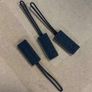 Factory Customized Silicon <b>Puller</b> Oem PVC Zipper <b>Puller</b> Cussstom Custom logo PU Zipper with Slider - Product Image 2