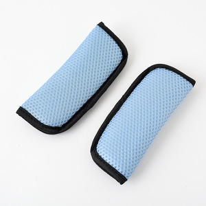 Almohadillas para los hombros para asiento de coche de bebé, acolchado transpirable de algodón suave para cinturón de seguridad de cochecito, 12-23 meses - Product Image 1