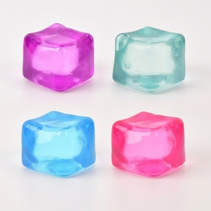 Nouveauté 2026 Tendance : Jouet sensoriel anti-stress <span class=keywords><strong>carré</strong></span> pour enfants, balle à presser apaisante, jouet souple anti-anxiété 5x5cm en forme de glaçon - Product Image 2