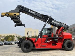 Novo Guindaste de Contêiner de Marca Internacional, Empilhadeira Tipo <span class=keywords><strong>Reach</strong></span> <span class=keywords><strong>Stacker</strong></span> de <span class=keywords><strong>45</strong></span> Toneladas SOC45E, Empilhadeira Pesada para Contêiner - Product Image 2