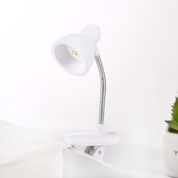 Lampe de table mini-clip en forme de cœur pour fille - Lampe de chevet créative pour la protection des yeux, lampe de lecture portable, clip pour livre, rose