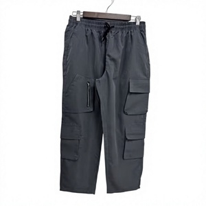 Hardihood International Pantalon cargo capri gris foncé pour homme, taille élastique, fermeture à cordon, plusieurs poches, style décontracté - Product Image 1