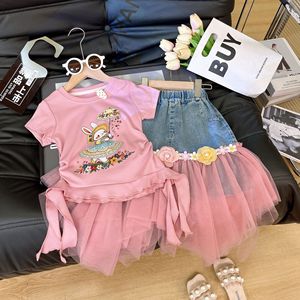 Set Estivo per Ragazze 2026: Camicia Bianca Stampata + Gonna <span class=keywords><strong>in</strong></span> <span class=keywords><strong>Tulle</strong></span> e Denim Patchwork, Set di Moda 2 Pezzi - Product Image 3