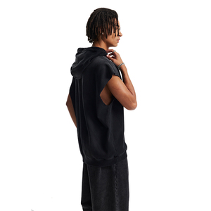 <span class=keywords><strong>Felpa</strong></span> <span class=keywords><strong>Senza</strong></span> <span class=keywords><strong>Maniche</strong></span> con <span class=keywords><strong>Cappuccio</strong></span> di Alta Qualità, Trendy e Must-have, con Bordi Grezzi e Finitura Spray Distrutta - Product Image 3