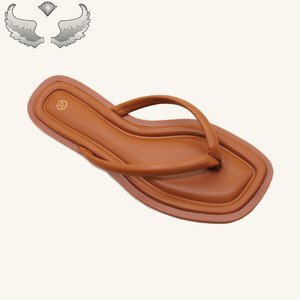 Sandalias y Pantuflas Planas de Verano de Alta Calidad con Diseño Nuevo, Cómodas para el Tobillo y de Suela Suave para Mujer - Product Image 5