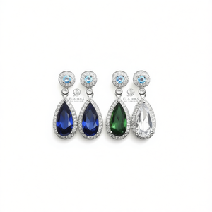 Orecchini Pendenti di Lusso Eladas in Argento 925 Placcato Rodio con Cristallo Naturale a Goccia e Incastonatura a Castone, Gioielli da Festa per Donna - Product Image 1