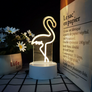Lampe de Table LED pour Enfants, Base LED, Illusion 3D Animée, Astronaute et Appareil Photo, Corps ABS Jaune, Veilleuse USB Personnalisée Jaune, Vente en Gros - Product Image 5