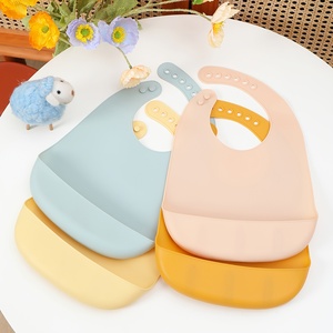 Babero de silicona suave personalizable para alimentación de bebés recién nacidos hailian Lyjenny - Product Image 1