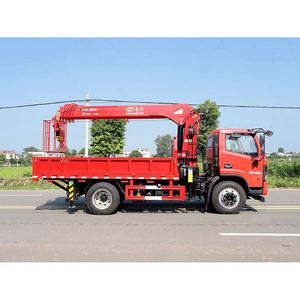 Camión grúa Dongfeng D7 4x2 equipado con grúa de brazo recto de 5 secciones Changxing de 7 toneladas, ideal para el transporte de mercancías voluminosas. - Product Image 2