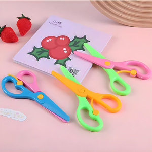 <span class=keywords><strong>Ciseaux</strong></span> d'apprentissage pour tout-petits <span class=keywords><strong>pas</strong></span> chers, <span class=keywords><strong>ciseaux</strong></span> de sécurité en plastique lisse pour l'artisanat et l'utilisation scolaire - Product Image 4