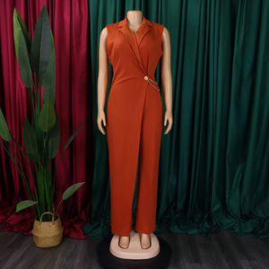 Tute estive di ultima generazione personalizzate per <span class=keywords><strong>donna</strong></span> elegante colletto in vita catena ampia gamba larga <span class=keywords><strong>tuta</strong></span> intera per <span class=keywords><strong>donna</strong></span> - Product Image 2