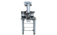 Machine automatique de poinçonnage et de pressage d'œillets