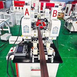Ligne d'assemblage de profilés en aluminium à rupture de pont thermique PVC/UPVC pour portes <span class=keywords><strong>et</strong></span> fenêtres avec PLC, double angle, filetage par roulement, nouveau - Product Image 4