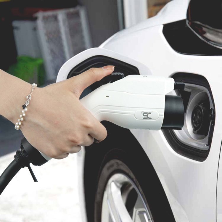 Tuv Certificated Plug Ev Level 2 Wallbox Station 7.2kw TYPE 1 Electric Car Charging Cable With 5M Black Cord Ev Car Charger