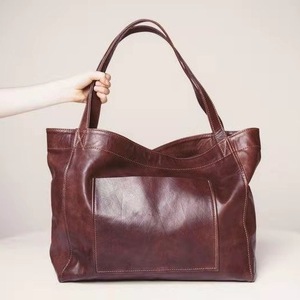 Sac fourre-tout décontracté pour femme avec fermeture éclair, grande capacité, poches souples en PU, nouveau style tendance, sac à bandoulière - Product Image 3