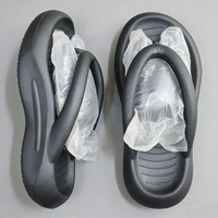Embauchoir gonflable léger en plastique pour sandales et tongs, pour hommes, femmes et enfants, avec colonne d'air pour combler les espaces