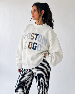 Sudadera Retro de Cuello Alto para Mujer, con Parches Personalizados y Gráficos de Letras, Oversize, Manga Larga, Suave, Estilo Urbano, Boutique Chic - Product Image 1