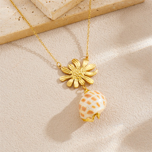 Gold Plated Sunflower Shell Pendant Jewelry Set For Women Everyday Wear - Product Image 3