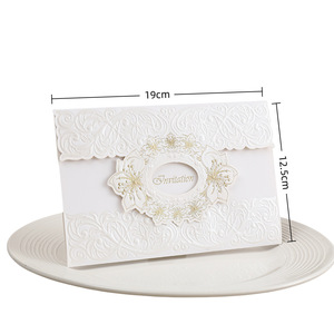 Fabricante de invitaciones de boda de alta gama estilo europeo, tarjetas de invitación bicolor con corte láser y grabado en oro. - Product Image 1