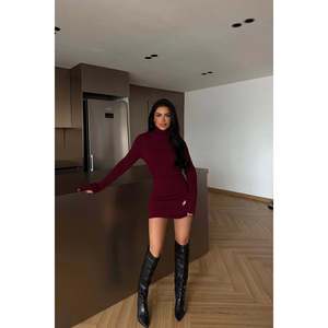 Robe en tricot bordeaux Zurich, coupe moulante, style A-line, maxi/décontractée, imprimé/unie, été/hiver, grande taille, taille naturelle, laine/nylon - Product Image 1