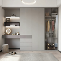 Armoire professionnelle sur mesure avec coiffeuse et tiroirs, porte vitrée avec éclairage et rangement