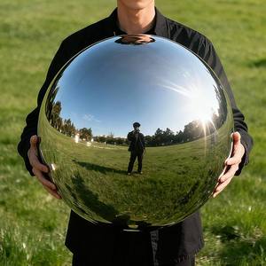 Boule de jardin en acier inoxydable poli argenté de 200 mm, finition miroir, personnalisable pour la décoration d'intérieur moderne et l'art déco - Product Image 1
