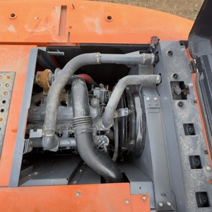 Excavadora Hidráulica Usada Hitachi ZX200LC de 20 Toneladas, Motor Isuzu, Modelo 2024, Capacidad de Cucharón de 0.91 m, Bomba de Potencia de 125 kW, Tubería de Alcantarillado - Product Image 6