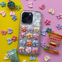Étui 3D mignon à bulles Pokopoko pour iPhone 17 16 Pro Max S25 S26 avec ensemble de breloques ruban et fleurs pastel