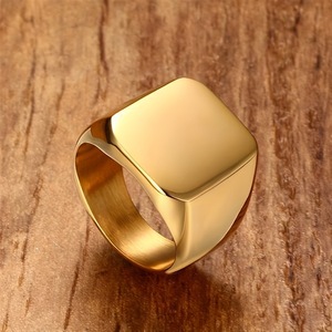 Anello Chevalier Personalizzato da Uomo, Placcato Oro in Acciaio Inossidabile, Impermeabile, Antiossidante, con Incisione Laser del LOGO, Gioielli per Uomo - Product Image 6