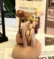 Sculpture de dauphin cinétique en bois sculpté à la main, décoration de bureau pour la maison, vente en gros, cadeaux souvenirs pour la Saint-Valentin, Noël et les entreprises