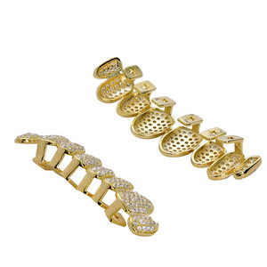 Dientes de oro y colmillos de vampiro cubic zirconia dientes grillz de la joyería - Product Image 3
